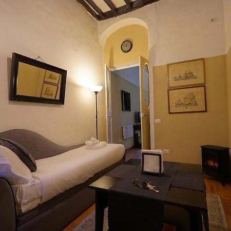 Mgpgroup Guest House Navona 2 Rome Bagian luar foto