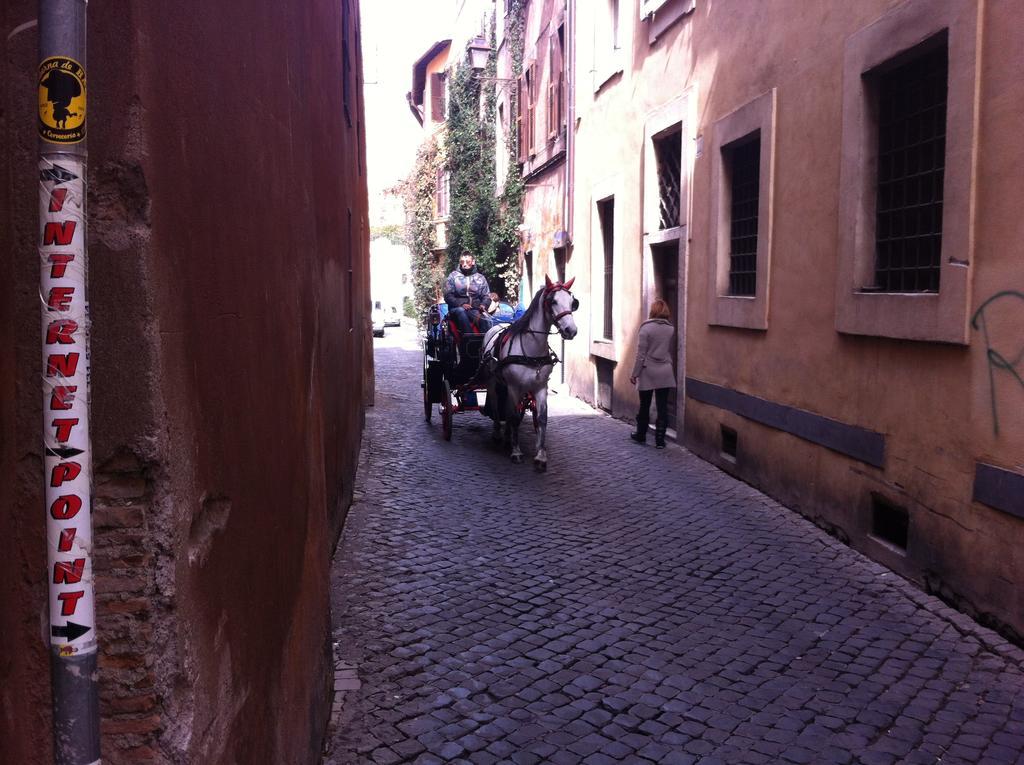 Mgpgroup Guest House Navona 2 Rome Bagian luar foto